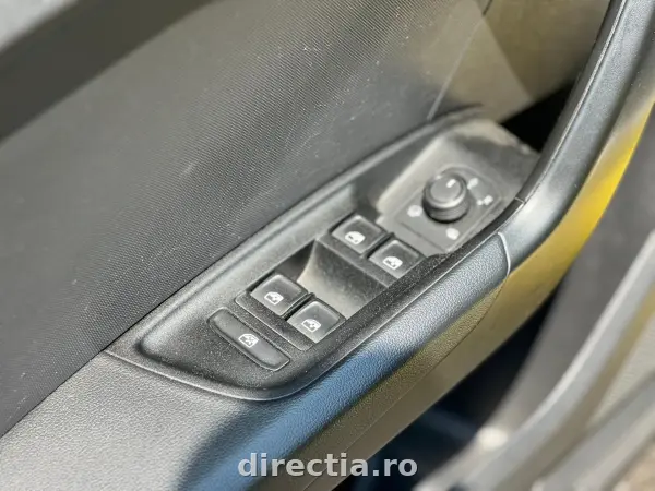 Poza anunț 11