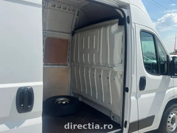 Poza anunț 23