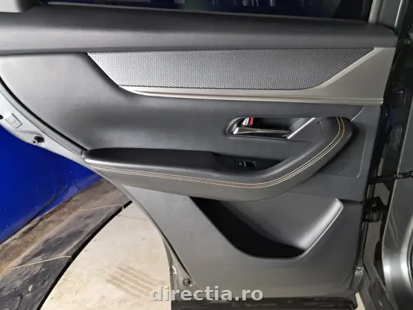 Poza anunț 26