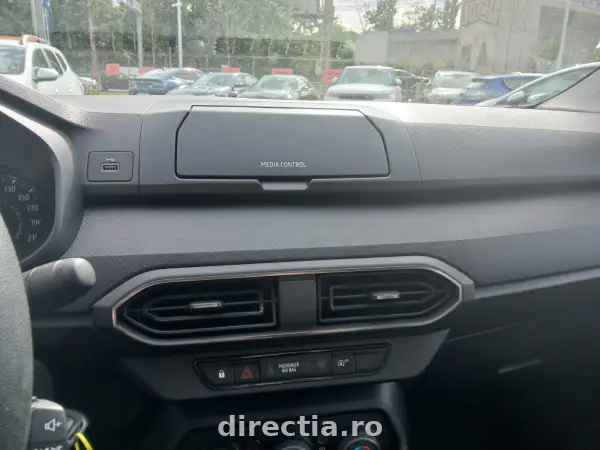 Poza anunț 13