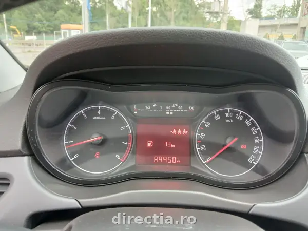 Poza anunț 12