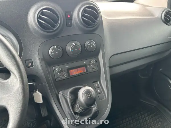 Poza anunț 11