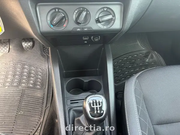 Poza anunț 12