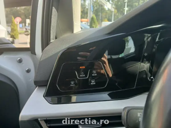 Poza anunț 9