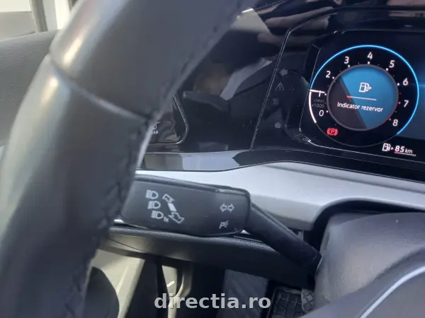 Poza anunț 12