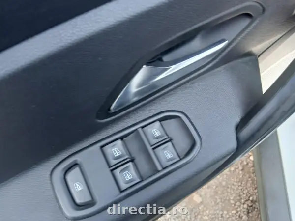 Poza anunț 12
