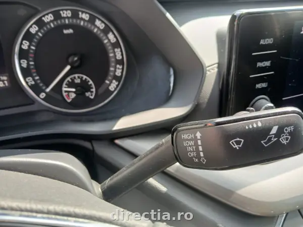 Poza anunț 11