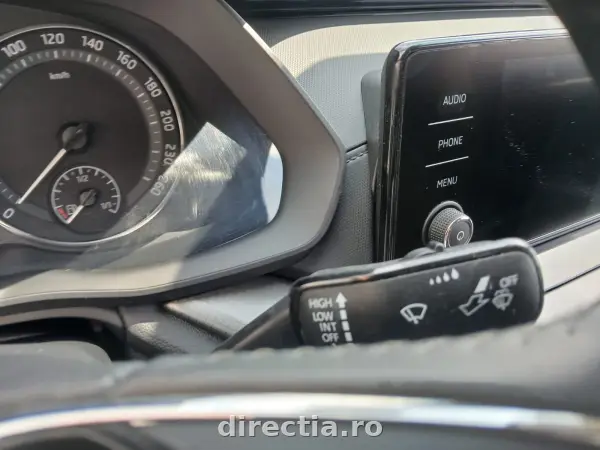 Poza anunț 12