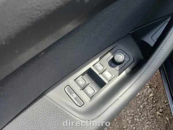 Poza anunț 16