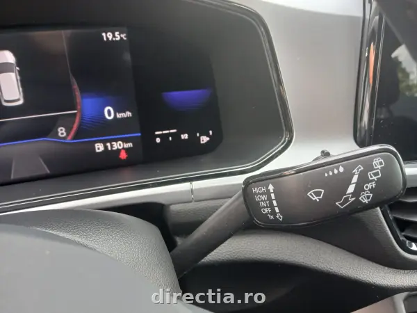 Poza anunț 12