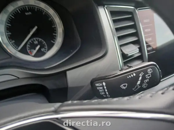 Poza anunț 11