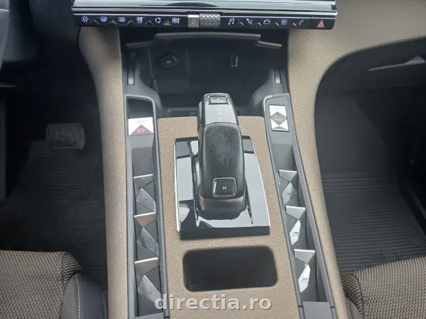 Poza anunț 12