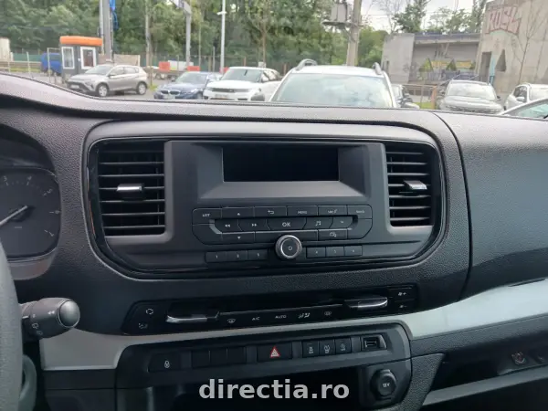 Poza anunț 12