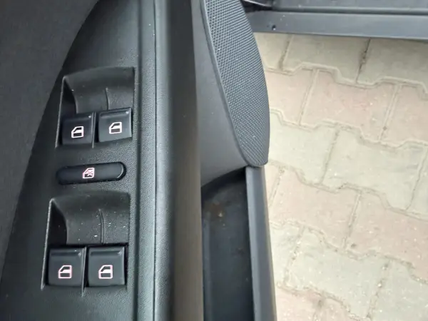 Poza anunț 28