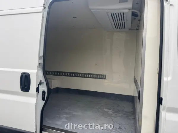 Poza anunț 11