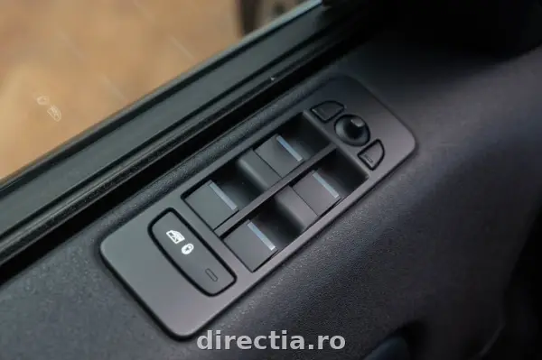 Poza anunț 32