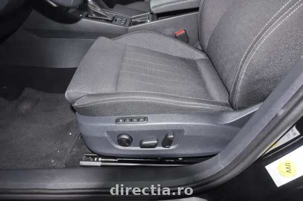 Poza anunț 18