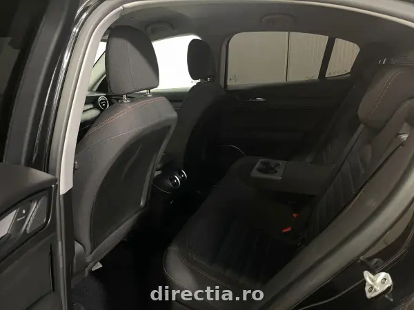 Poza anunț 11