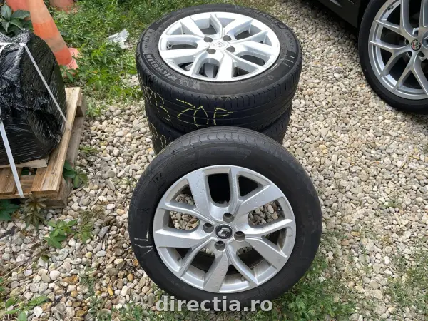 Poza anunț 24