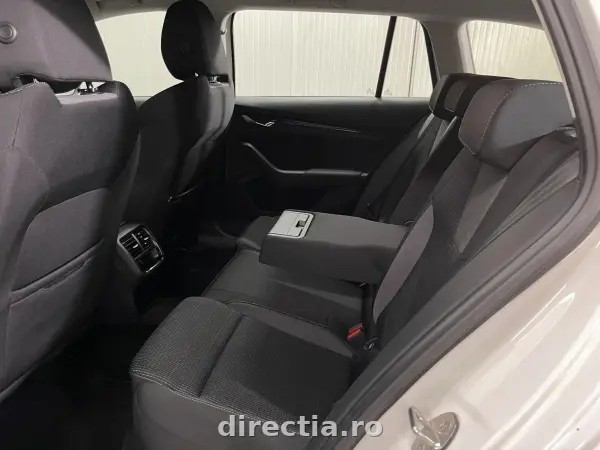 Poza anunț 12