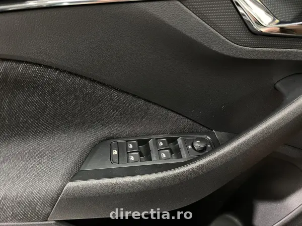 Poza anunț 18