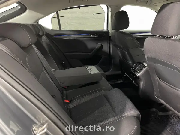 Poza anunț 12