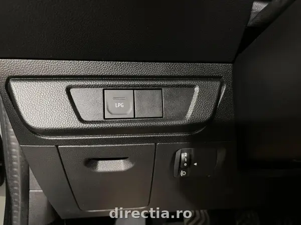 Poza anunț 17