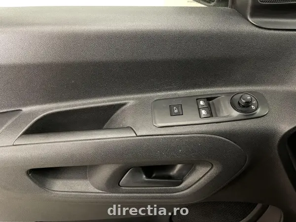 Poza anunț 14