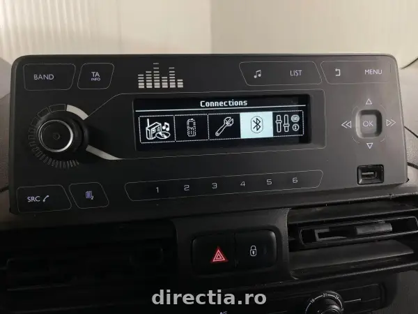 Poza anunț 12