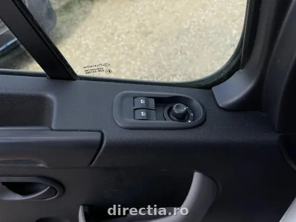 Poza anunț 13
