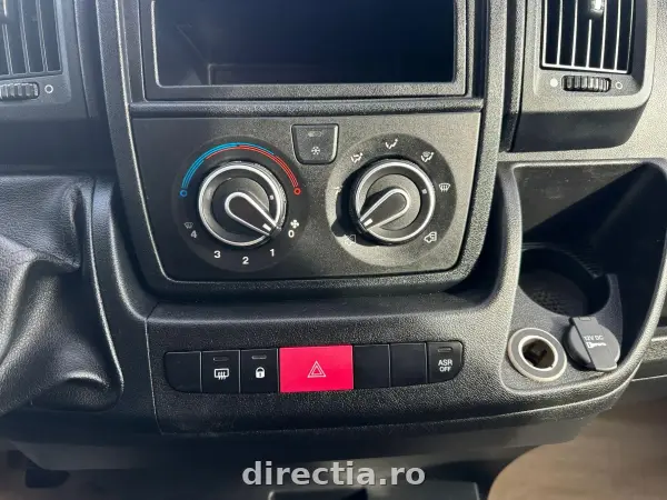Poza anunț 16