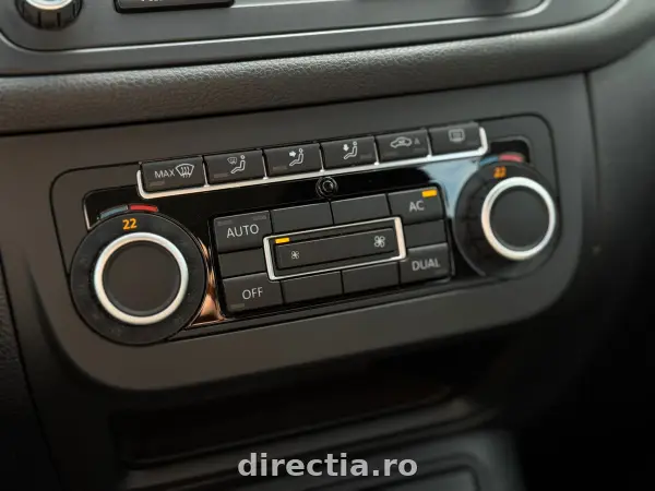 Poza anunț 32
