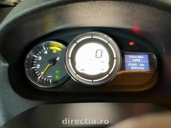 Poza anunț 12