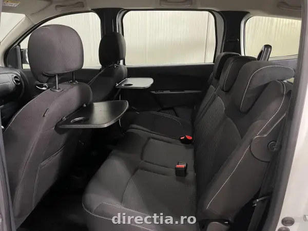 Poza anunț 12