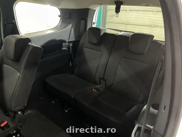 Poza anunț 11