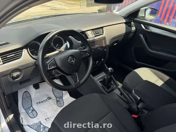 Poza anunț 12
