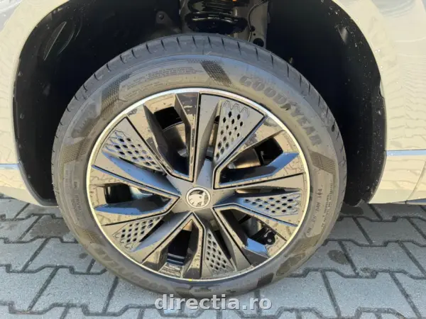 Poza anunț 32