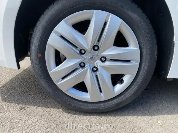 Poza anunț 16