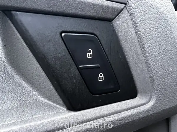 Poza anunț 12