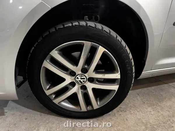 Poza anunț 12