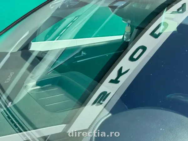Poza anunț 14