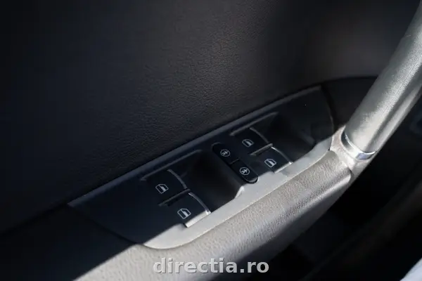 Poza anunț 25