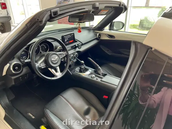 Poza anunț 12
