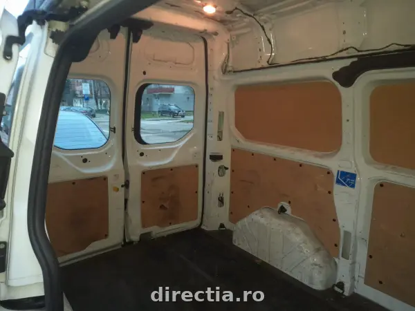 Poza anunț 26