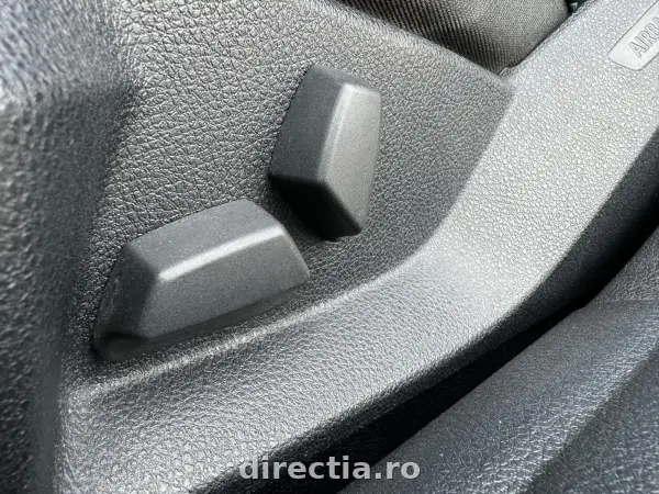 Poza anunț 12