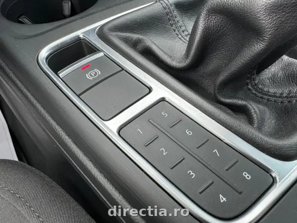 Poza anunț 24