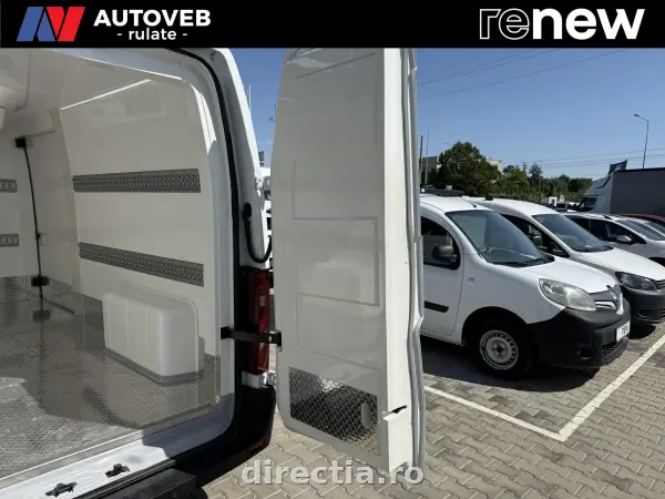 Poza anunț 12