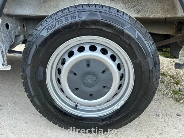 Poza anunț 10