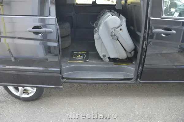Poza anunț 24