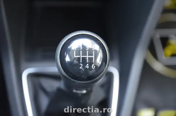 Poza anunț 32